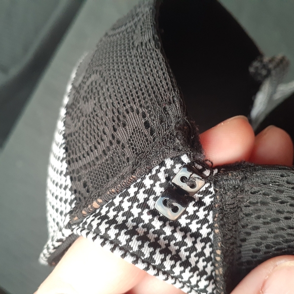 Houndstooth and lace padded bra, 36D - Picture 4 of 4